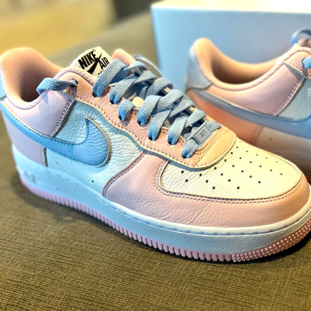 Brand New Nike Air Custom Never Worn